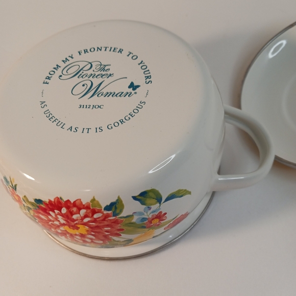 Pioneer woman 1Quart Floral Dutch oven pot - Picture 8 of 11
